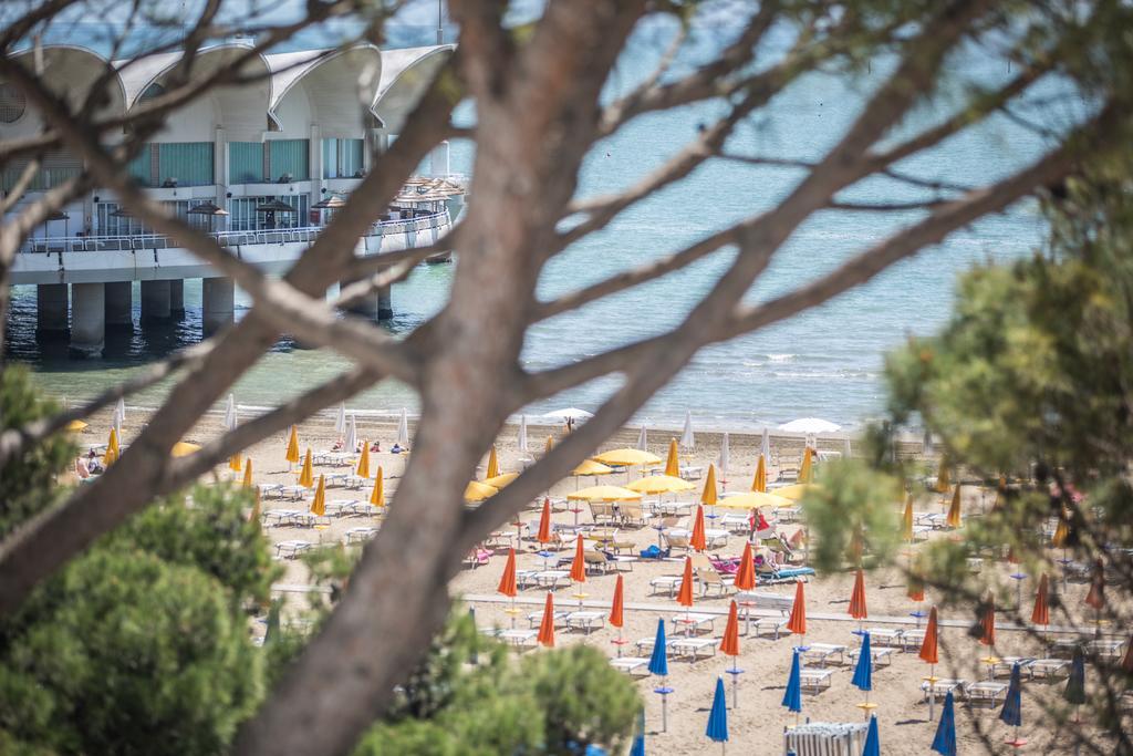 Hotel Luna Линьяно-Саббьядоро Экстерьер фото